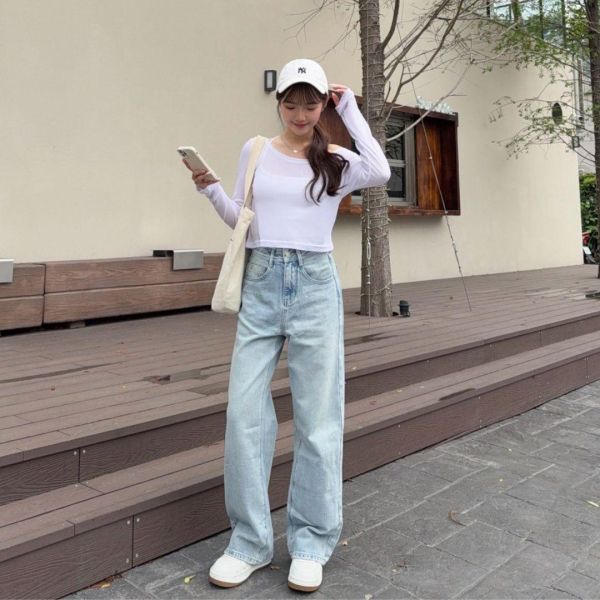 【現貨】“自訂款夏日固定班底褲” 夏日限定 極美淺藍刷色直筒牛仔褲 (1colors) #1015-04 