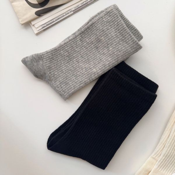 【現貨】Daily Look 百搭純色中筒襪 男女皆適 (4colors) #J08 