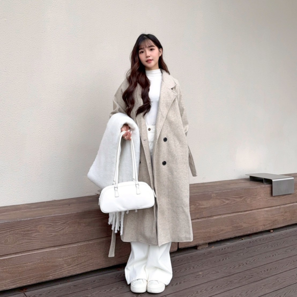 【現貨】閉眼入手 內有小個子版本不貼腿顯瘦微喇叭牛仔白褲 (1colors) #ZH06 