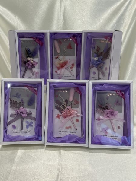 心意禮盒_God Is Love 受洗禮, 瞬間即是永恒, 日本AUBE永生紫陽花,蠟菊,免尾,祝福卡片, 白色禮盒, 心意禮盒