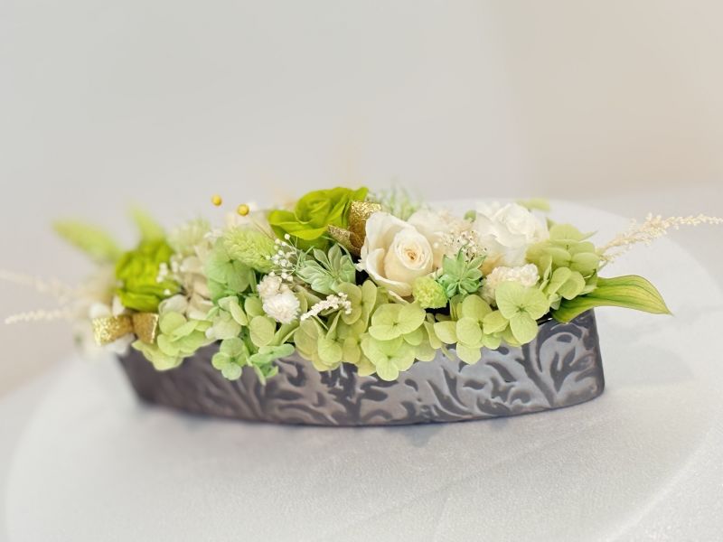 Words of Spring Japan AUBE small red roses, hydrangeas, matching flowers, pot, Words of Spring