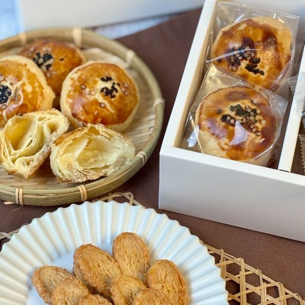 (預購)2025年中秋禮盒A款(甜燒餅8入) 中秋節,中秋節禮盒,餅 不 甜,餅不甜,新竹可麗露,可麗露,甜燒餅禮盒