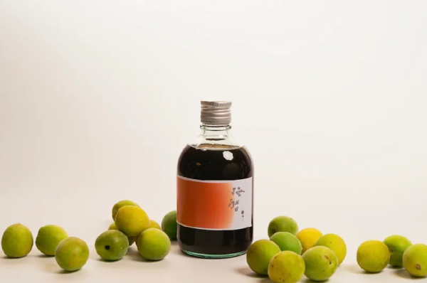 【胭脂】用一年養出圓潤飽滿，僅選用完熟作物的果梅/果露 