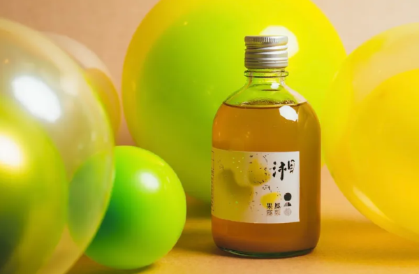 【胭脂】用一年養出圓潤飽滿，僅選用完熟作物的果梅/果露 