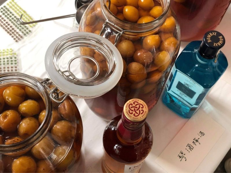 【胭脂】用一年養出圓潤飽滿，僅選用完熟作物的果梅/果露 