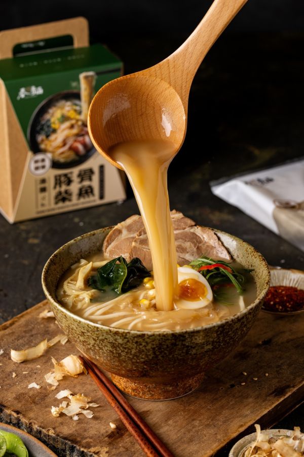 【春拌麵】恰到好處的豚骨柴魚湯麵 