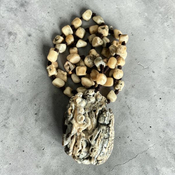 【泰國龍宮舍利】瓷化金剛靈骨舍利摳珠項鏈  (附台大國際寶石鑑定所證書) 龍宮舍利