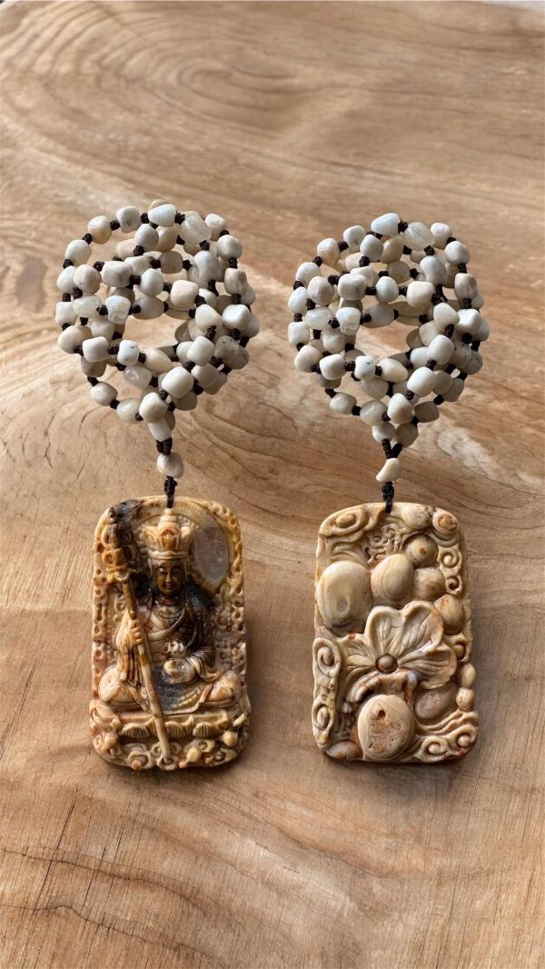 【泰國龍宮舍利】地藏王菩薩佛牌  雙面精雕 龍宮舍利