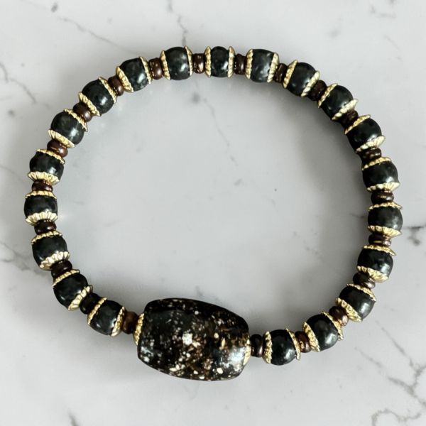 【泰國龍宮舍利】黑龍洞靈骨手鏈 (附台大國際寶石鑑定所證書) 黑龍洞靈骨手鏈