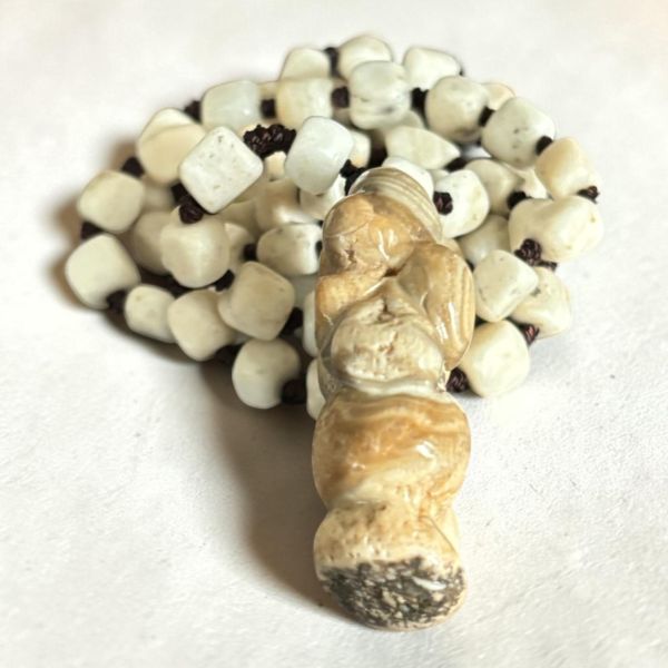 【泰國龍宮舍利】瓷化尊者舍利摳珠項鏈 龍宮舍利