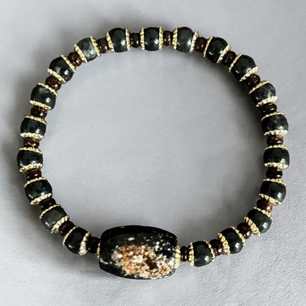 【泰國龍宮舍利】黑龍洞靈骨手鏈 (附台大國際寶石鑑定所證書) 靈骨舍利