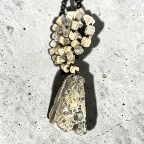 【泰國龍宮舍利】瓷化金剛靈骨摳珠項鏈  (附台大國際寶石鑑定所證書) 龍宮舍利