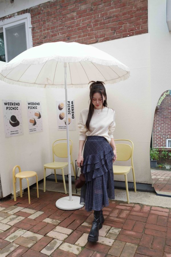 不規則格紋荷葉長裙 