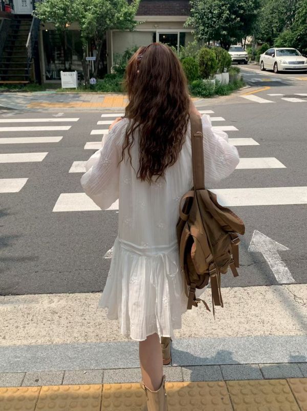 Rosée dress柔光刺繡玫瑰短洋裝 