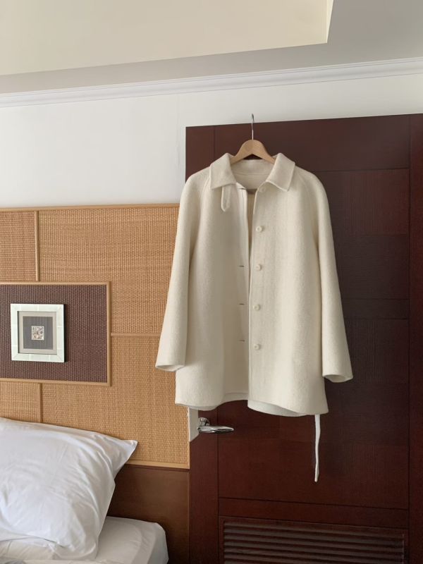 中長版修身手工羊毛大衣 