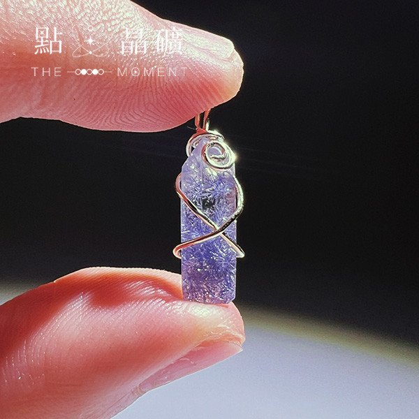 藍線石繞線小吊墜 