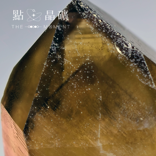 隱山茶黃水晶 