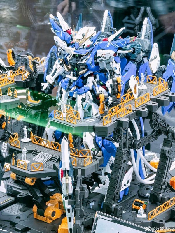 【2026/06月預購】萬象聚變 TMS系列 1/100 流星 合金骨架 組裝模型 萬象聚變 TMS系列 1/100 流星 合金骨架 組裝模型