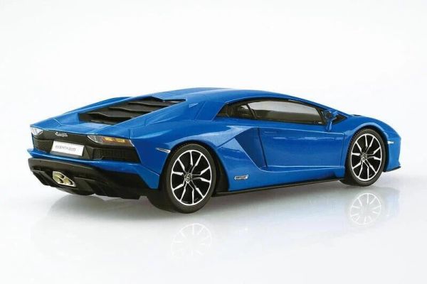 【現貨】1/32 Snap Kit 12-E 藍寶堅尼Aventador S 珍珠藍 1/32 Snap Kit 12-E 藍寶堅尼Aventador S 珍珠藍