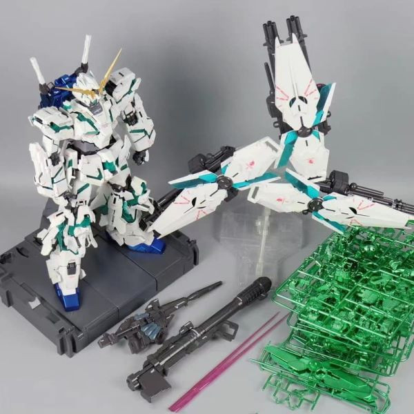【2025/11月預購】大班模型 PG 1/60 獨角獸4號機最終決戰 大班模型 PG 1/60 獨角獸4號機最終決戰