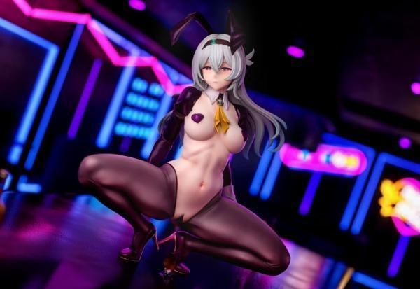 【預購】Genius Bee天才蜂 1/4 & 1/7 螢火蟲兔女郎 蹲姿 Genius Bee天才蜂 1/4 & 1/7 螢火蟲兔女郎 蹲姿