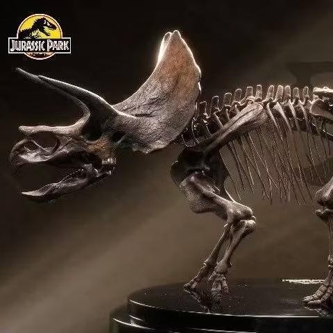 【預購】ELITE CREATURE COLLECTIBLES(ECC) 1/24 Triceratops Scale Bronze 三角龍 骨骼收藏銅像 Jurassic Park 1侏羅紀公園 ELITE CREATURE COLLECTIBLES(ECC) 1/24 Triceratops Scale Bronze 三角龍 骨骼收藏銅像 Jurassic Park 1侏羅紀公園