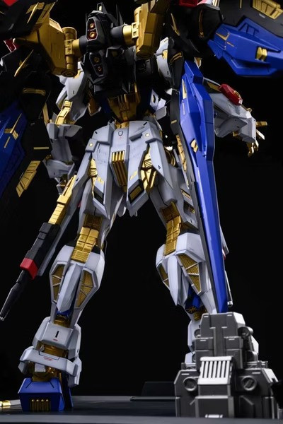 【預購】Mecha Era 1/48 藍色戰爭機甲雙形態 鋼彈機動戰士 超限定版燈光立體場景雕像 Mecha Era 1/48 藍色戰爭機甲雙形態 鋼彈機動戰士 超限定版燈光立體場景雕像