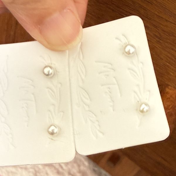 KL迷你白系珍珠耳釘(4mm)銀色針 珍珠耳釘,pearl Earrings