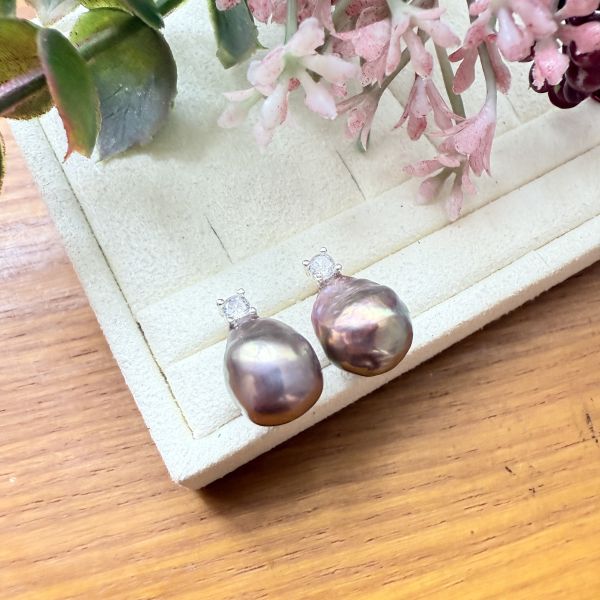 海水珍珠-牛油果色小酒瓶耳釘#e0809 