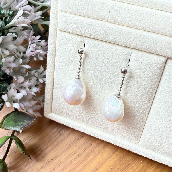 淡水珍珠-糖果紙色垂吊式耳環#e0808 