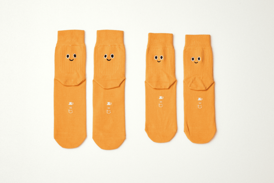 ChangeTone 聯名襪 - 看世界 