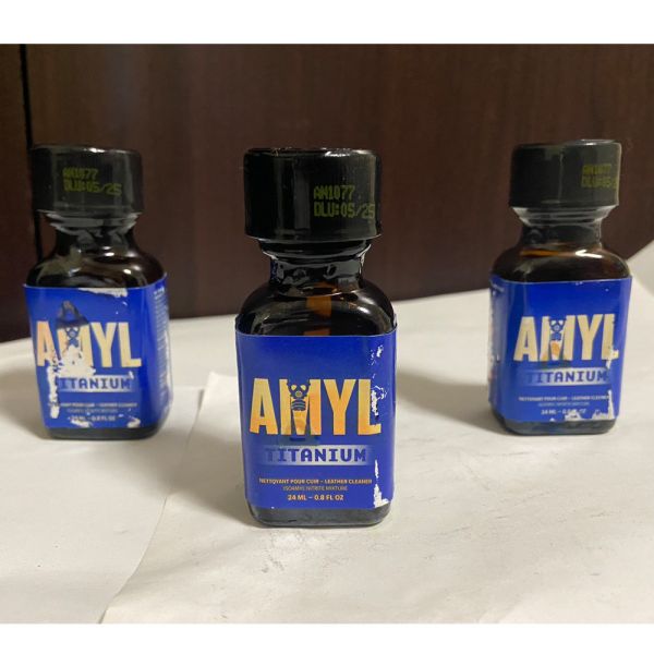 新到貨！RUSH POPPERS歐洲原裝限量經典Poppers Amyl Titanium - 24ml Amyl泰坦特別版！巨壯黝黑古銅猛男專屬款！神話中的泰坦強大堅固守護陽剛雄性氣息無論入門中階與進階都可享受極致肏幹-比利時製造 RUSH,POPPERS,RUSH芳香,買RUSH,buy poppers,rush芳香,助性,助興,春藥,肛交,同志,男同志,gay,1069,gay用品,情趣用品,成人用品,性愛用品,肛門放鬆,玩屁眼,幹屁眼,肛交舒緩,賣rush,哪裡有賣rush,哪裡可買rush,sell poppers