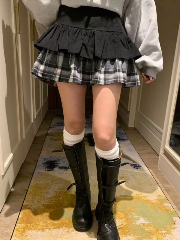 鬆緊腰格紋拼接短裙 