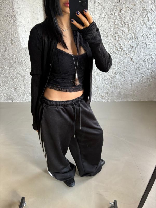 精緻蕾絲細肩背心 