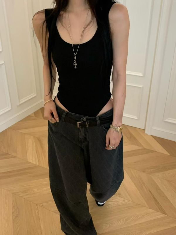 超辣寬肩包屁上衣 