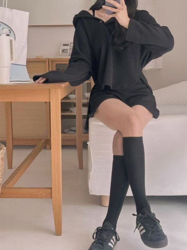 連帽下擺圓弧上衣+假兩件短褲裙Set 