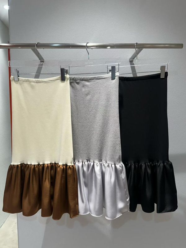 緞面拼接荷葉邊平口洋裝 