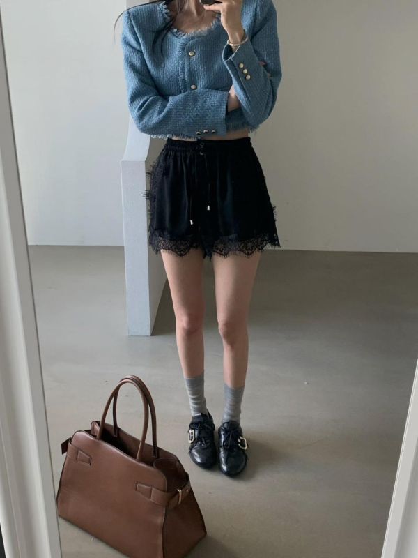 鬆緊腰蕾絲短褲 