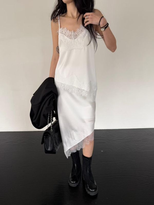 時髦挺版蕾絲背心 