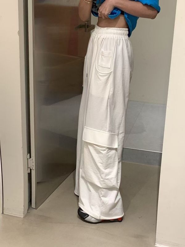 破洞寬鬆運動休閒褲 