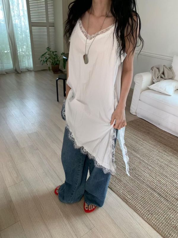 蕾絲拼接下擺不規則洋裝 