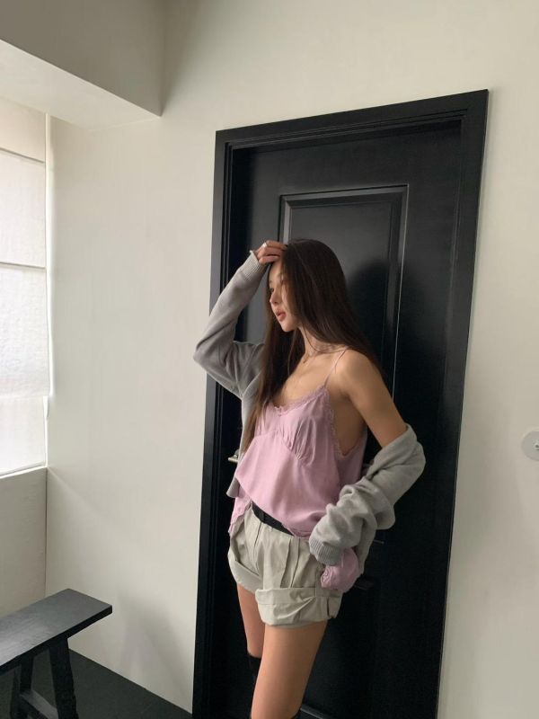 蕾絲圓弧絲綢背心 