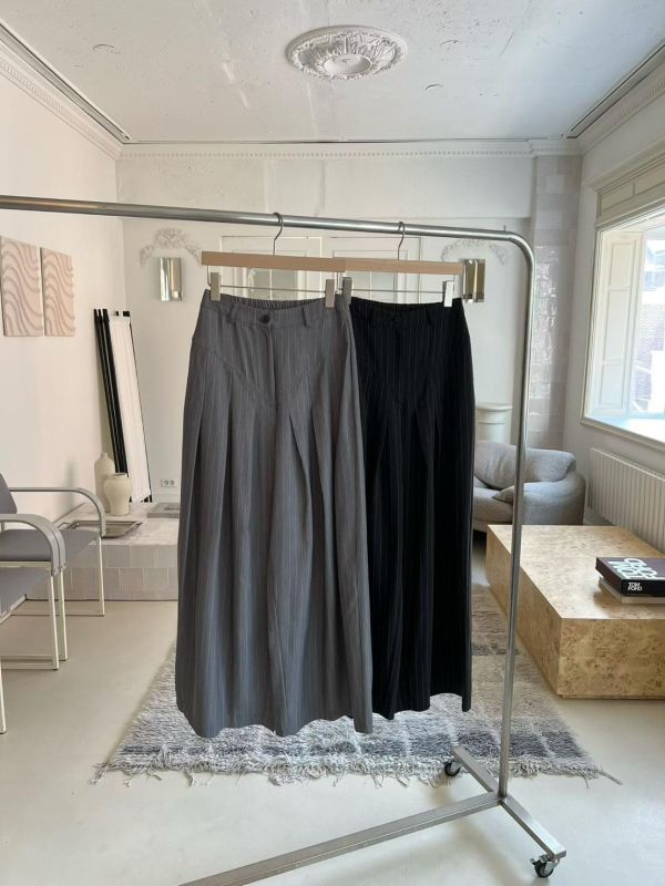 長腿落地寬版西裝長褲 