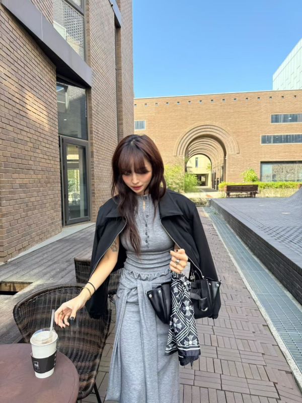 無袖立領上衣/顯瘦綁帶裙 