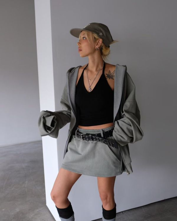 大帽子素面外套/腰帶環鬆緊大口袋短裙 