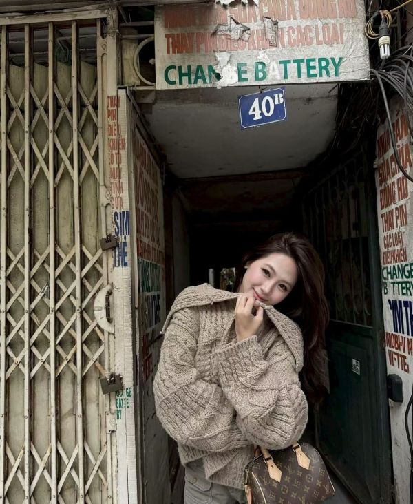 大翻領毛衣針織衫 