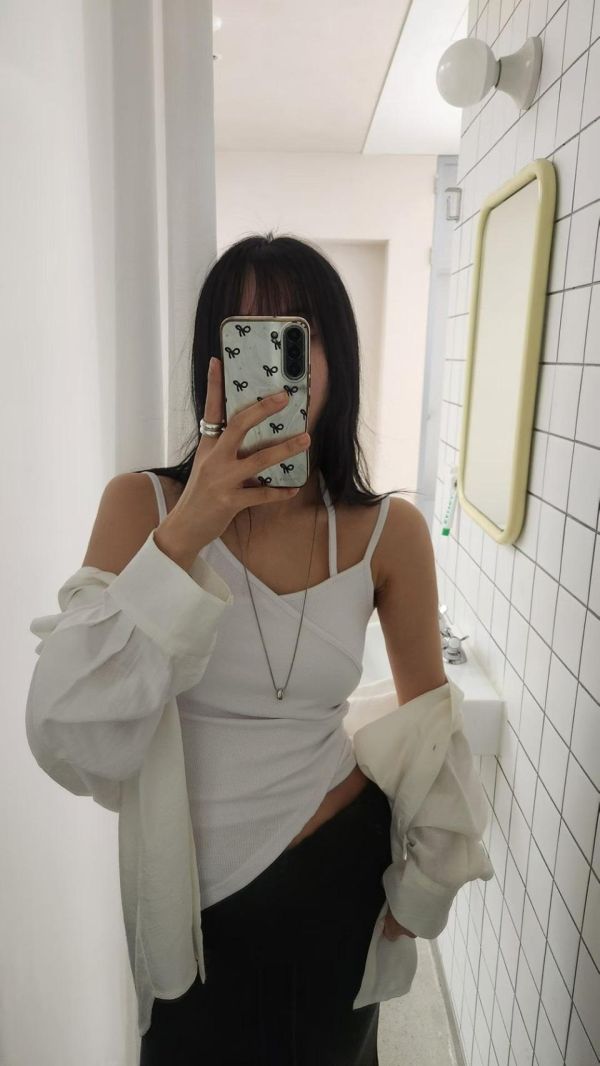 掛脖含胸墊不規則吊帶背心 