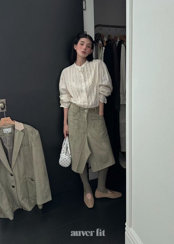 蕾絲圓領長袖襯衫 