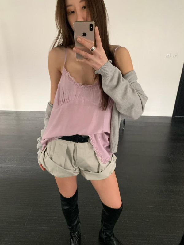 蕾絲圓弧絲綢背心 