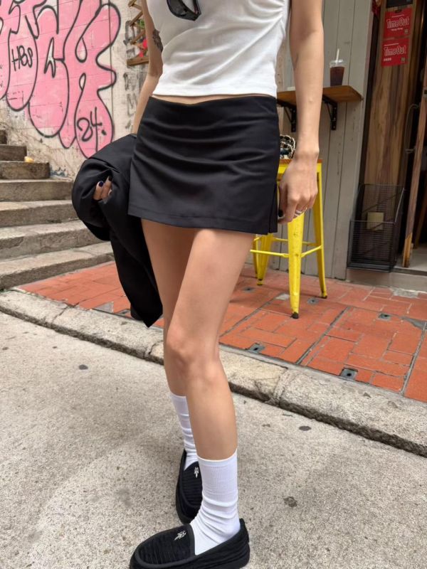 辣款歐膩西裝短裙 